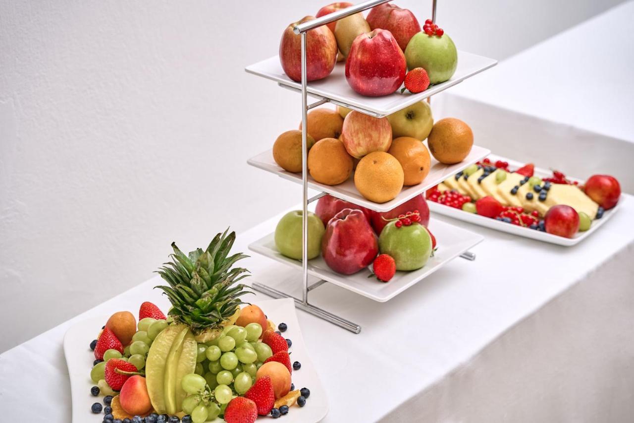 Paolas τown Boutique Hotel 4*