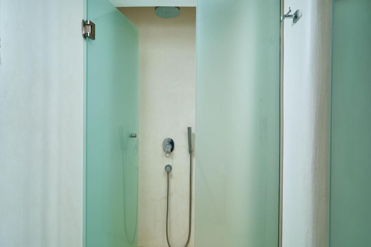 Paolas τown Boutique Hotel 4*